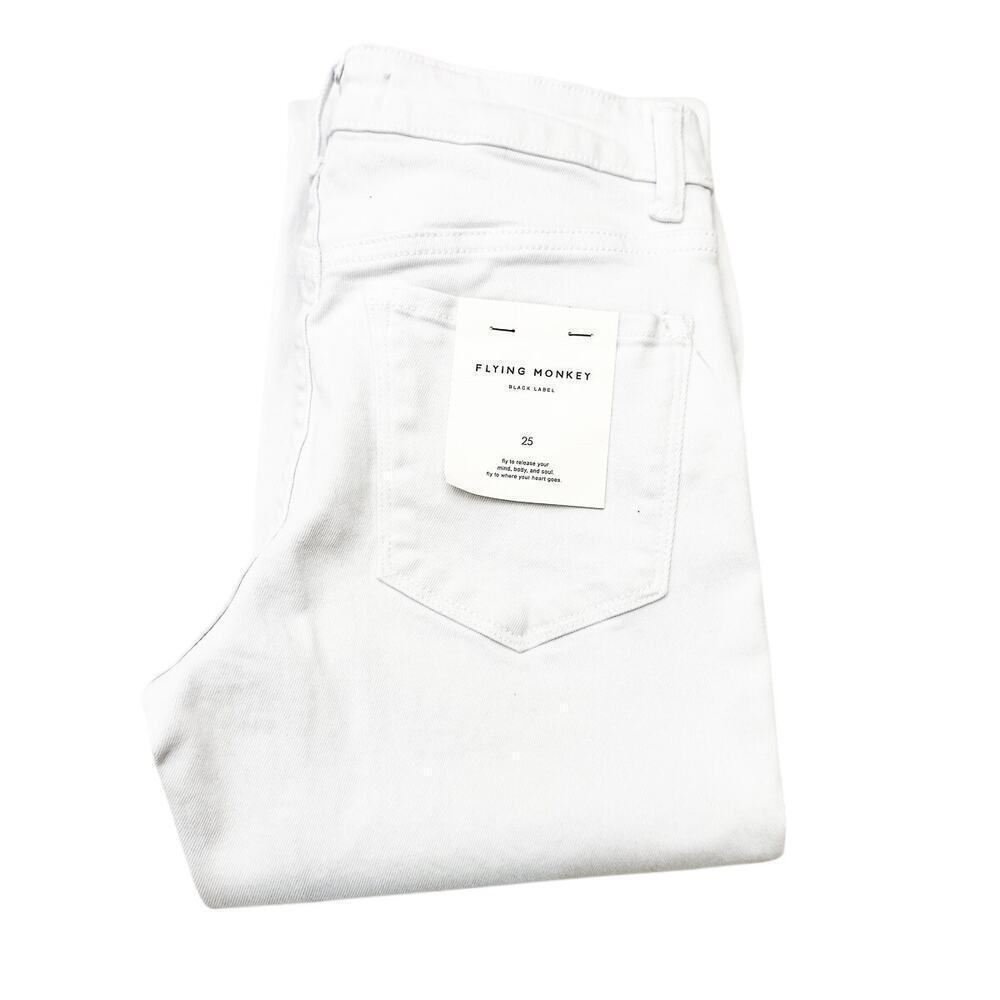 Flying Monkey Optic White Mid Rise Flare Hem Denim Jeans White Size 25 NWT